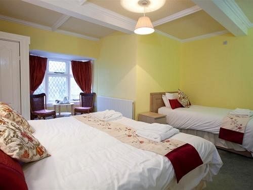 Beechwood Hall Hotel Уърдинг Екстериор снимка